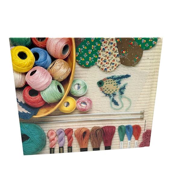 Reader's Digest Complete Guide to Needlework Book 1979 - Picture 2 of 9